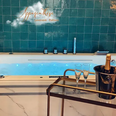 Apparenthese Jacuzzi Sauna Apartment *